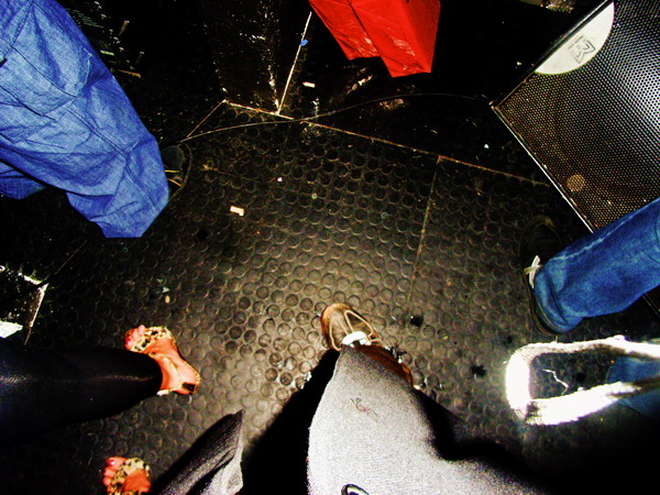 lifestyle/070412Party.Shocking.1\001.jpg